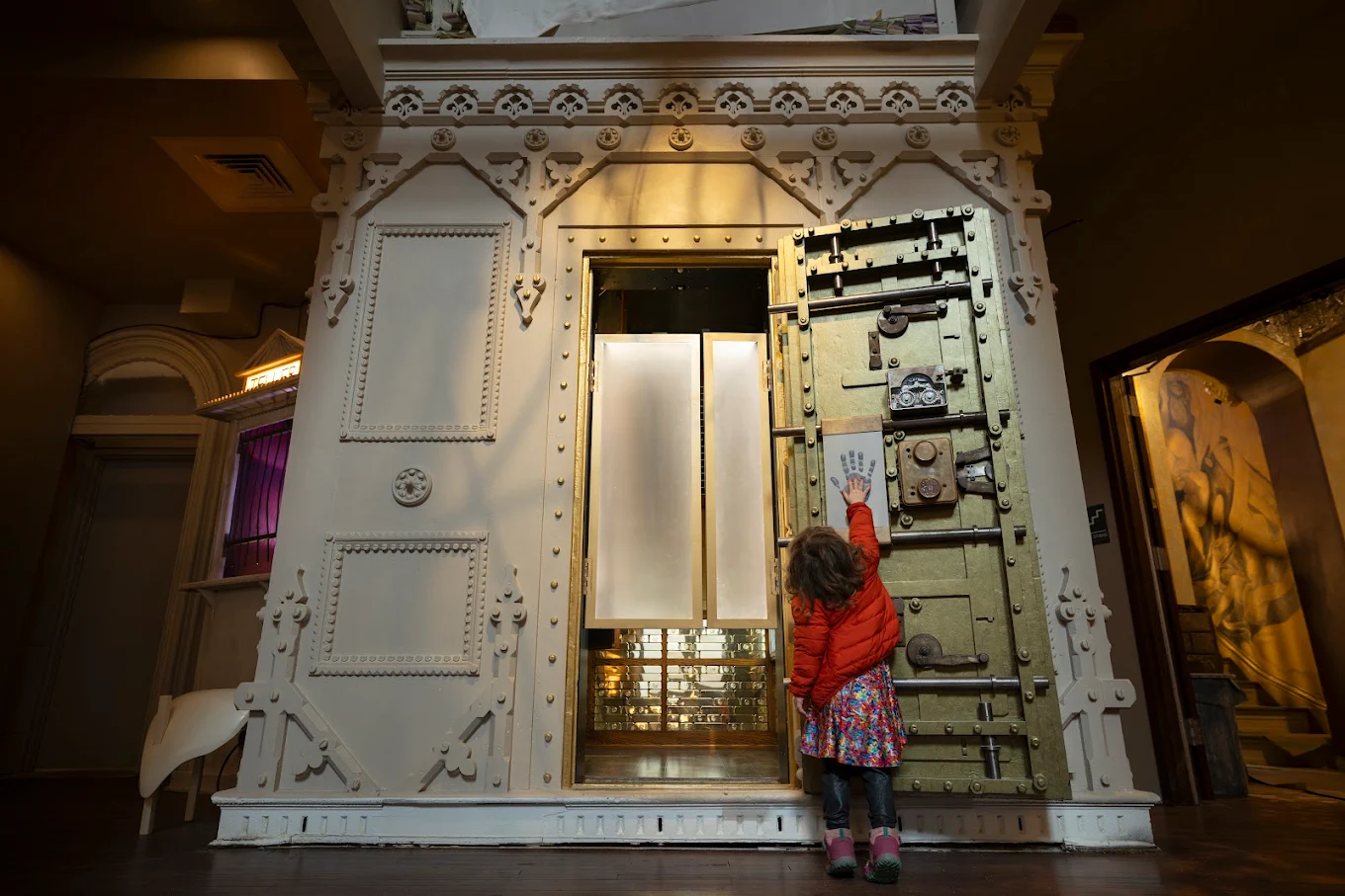 Ministry of Awe - Immersive Art Experience